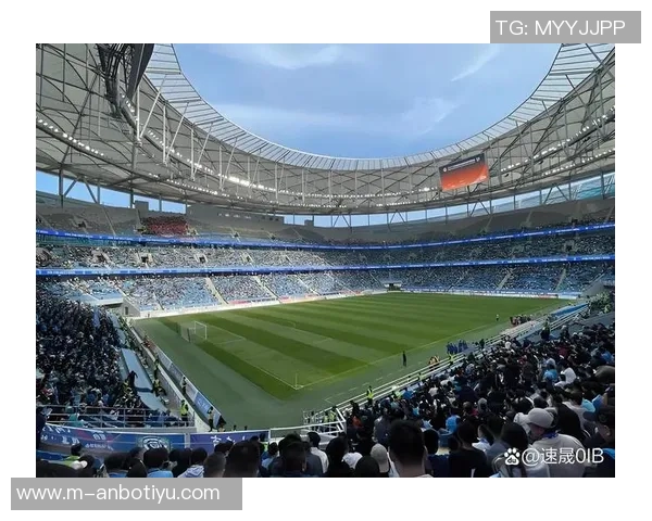 布鲁日对决强敌展现实力期待精彩比赛与球迷共庆盛宴 布鲁日对决强敌展现实力期待精彩比赛与球迷共庆盛宴