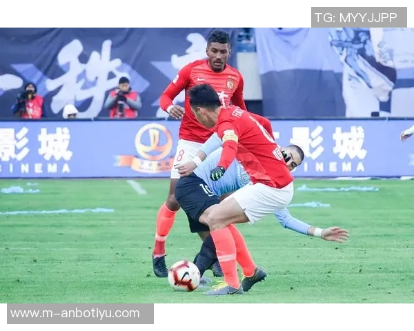 恒大华夏激战正酣中超赛场精彩对决引发球迷热议与期待